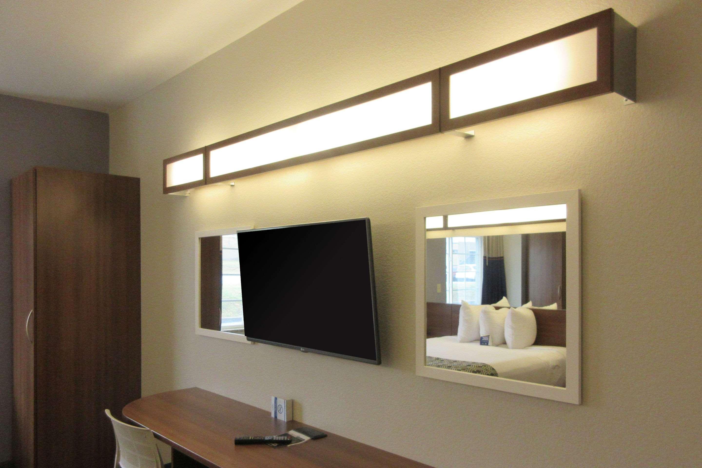 Quality Inn & Suites Caldwell I-77 Extérieur photo