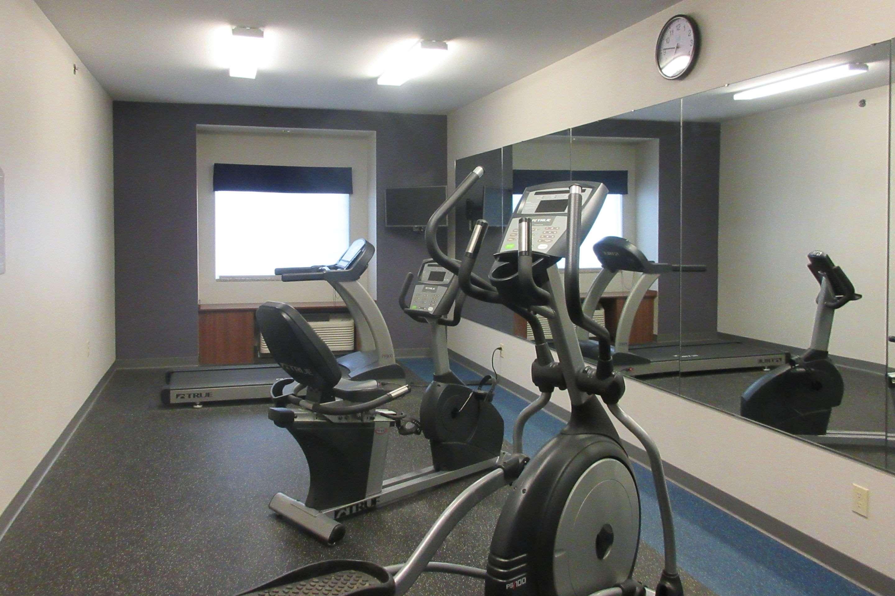 Quality Inn & Suites Caldwell I-77 Extérieur photo