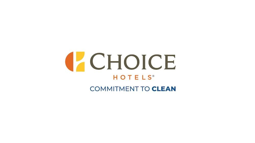Quality Inn & Suites Caldwell I-77 Extérieur photo